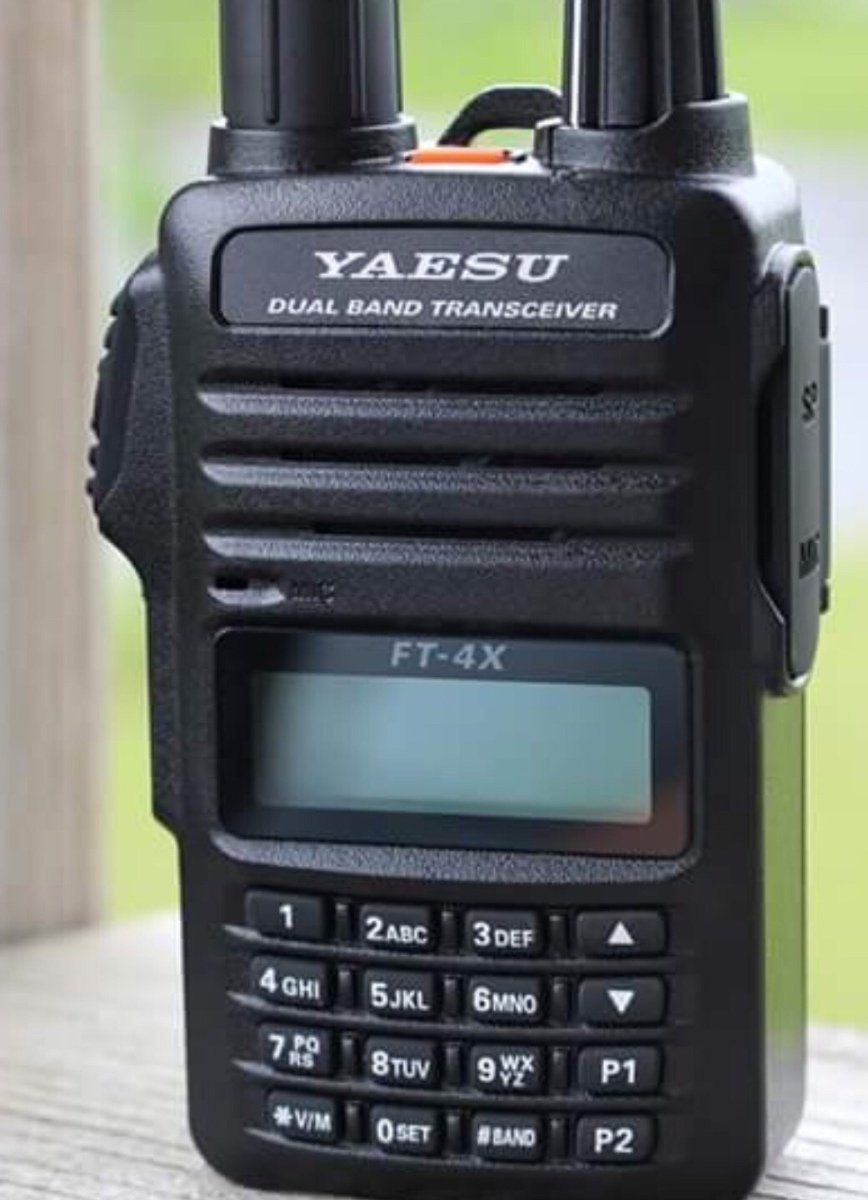 Yaesu FT-4X Dual band El Telsizi